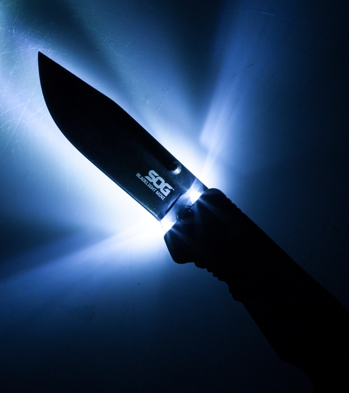 SOG Bladelight Folder Mini Black Knife + LED Flashlight (3" Black