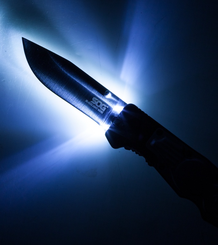 SOG Bladelight Folder Mini Black Knife + LED Flashlight (3" Satin