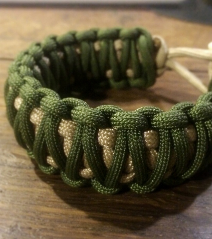 Klecker KLAX Paracord Bracelet Green/Tan Blade HQ