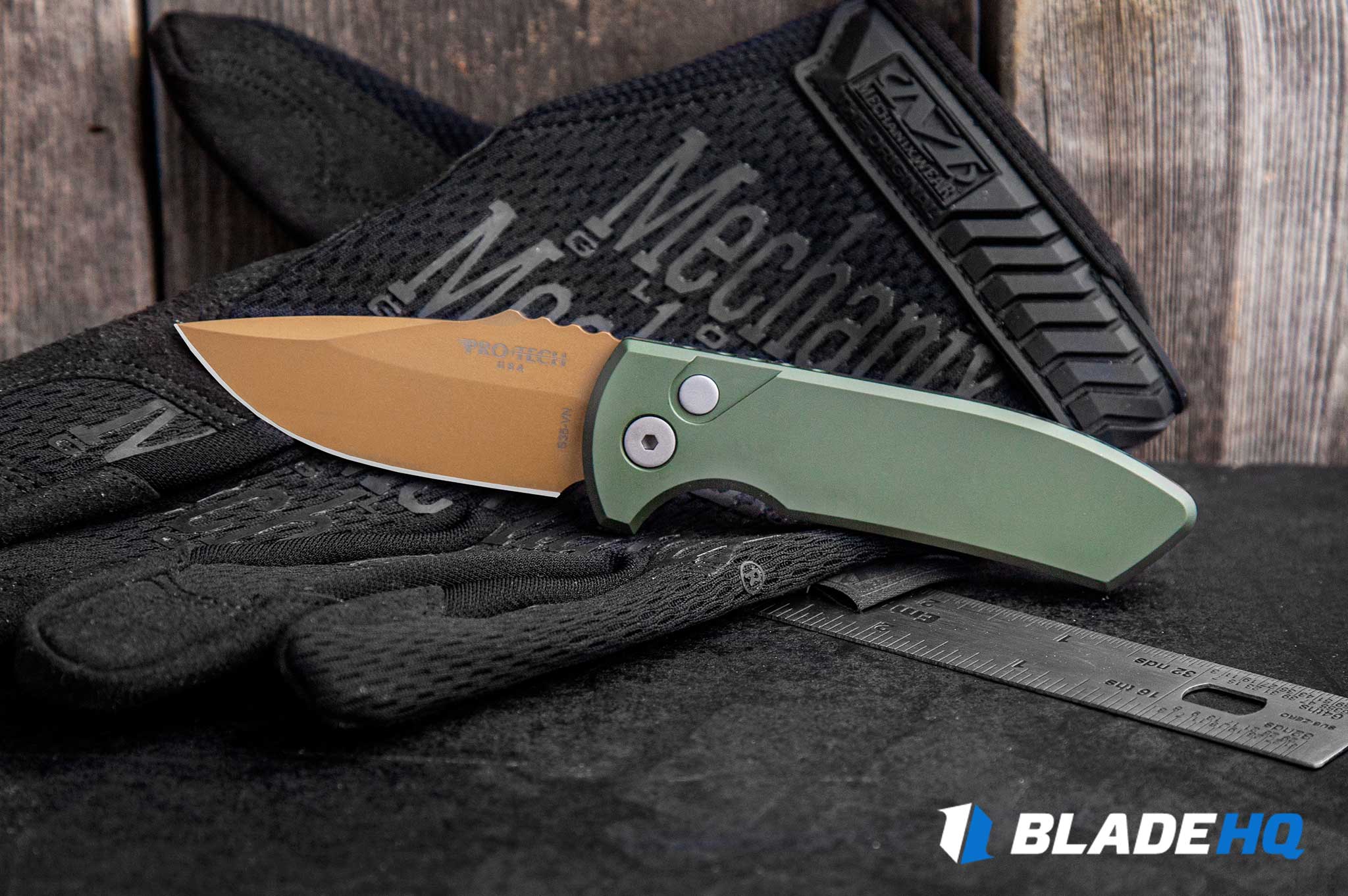 Pro-Tech SBR Knife Ergonomics
