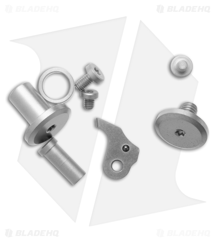 Maxace Peregrine Frame Lock Copper CF Satin - Blade HQ