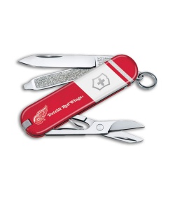 Victorinox Classic SD Green Cupcake Dream (3.75