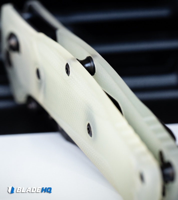 Prochainement Ouverture　白いパン Benchmade 940 Osborne Axis Lock Knife Black Revese Tanto