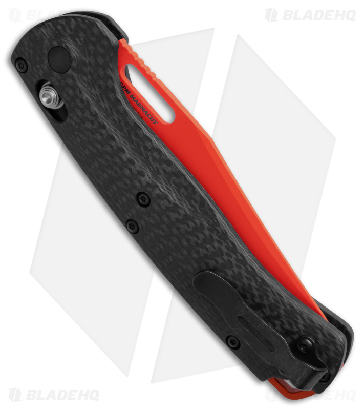 Benchmade Taggedout AXIS Lock Knife Carbon Fiber - Blade HQ