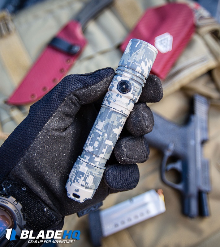 Fenix PD35 V2.0 | Cree XP-L HI LED Flashlight | Digi Cam