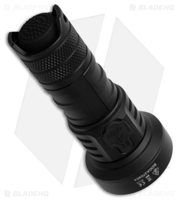 SOG A-37 Black Aluminum Flashlight (1320 Lumens)