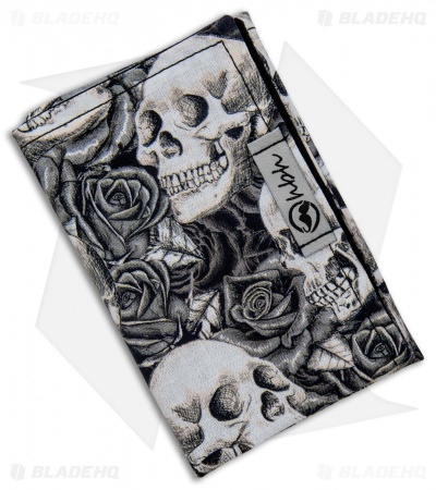 Hanks by Hank 10" x 10" Handkerchief - Skulls & Roses
