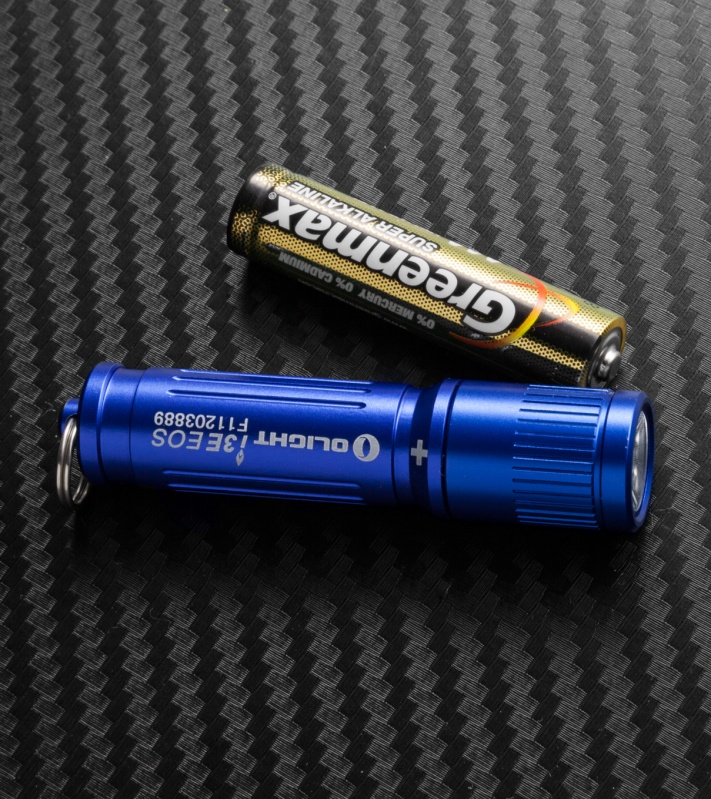 Olight i3E EOS Mono-Output Flashlight Luxeon LED Black (90 Lumens)