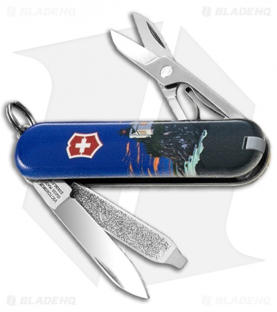 https://www.bladehq.com/imgs/shop-by-brand/victorinox/classic-sd/Victorinox-Classic-SD-Swiss-Army-Knife-Acadia-National-Park-55480-BHQ-97876-jr.jpg