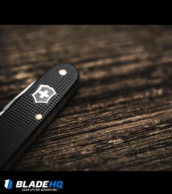 Supreme Victorinox Classic Alox Knife 黒 Supreme Victorinox Alox Unboxing & Review - Best Hypebeast