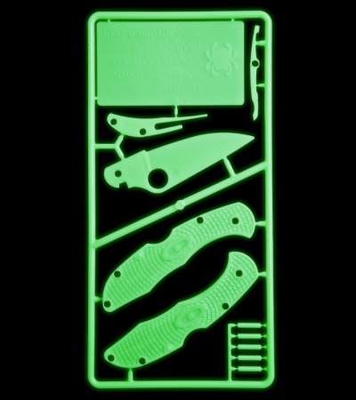 Spyderco Glow-in-the-Dark Plastic Knife Kit C11 Delica PLKIT1